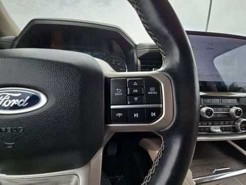 Used 2024 Ford Expedition Limited AWD/4WD image 12
