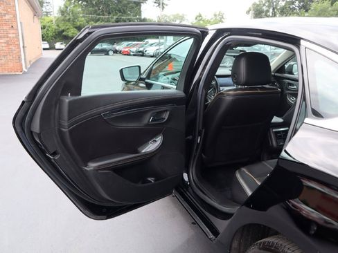 Used 2018 Chevrolet Impala Premier FWD image 15