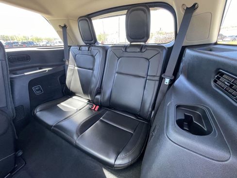 Used 2023 Lincoln Aviator Reserve w/ Equipment Group 201A image 39