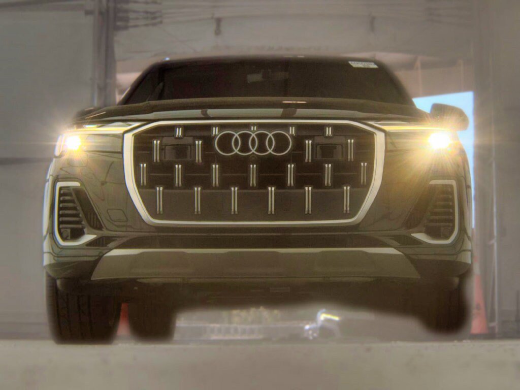 Used 2025 Audi Q7 3.0T Premium Plus AWD/4WD image 8