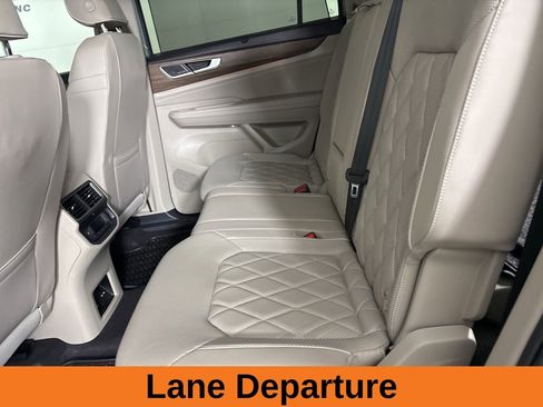 Used 2024 Volkswagen Atlas SEL Premium R-Line image 21