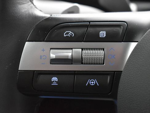 Used 2025 Hyundai Santa Cruz Limited image 21