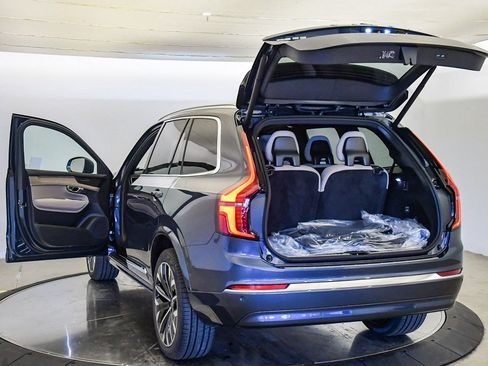 Certified 2026 Volvo XC90 B6 Plus w/ Protection Package AWD/4WD image 31