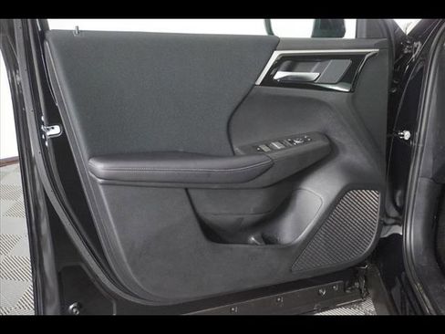 Used 2024 Mitsubishi Outlander ES image 21