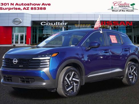 Certified 2025 Nissan Kicks SV image 1