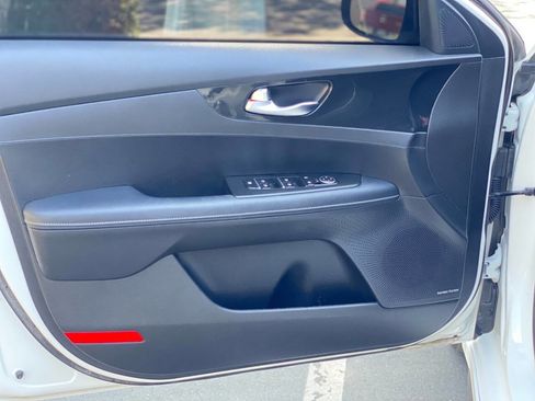 Used 2023 Kia Forte GT-Line w/ GT-Line Premium Package image 26