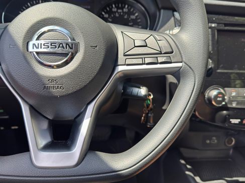 Used 2020 Nissan Rogue Sport S w/ Appearance Package FWD image 20