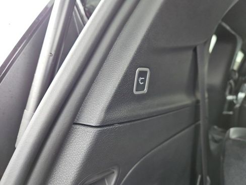 New 2026 Chrysler Pacifica Select image 12