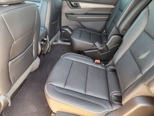 New 2026 Buick Enclave Sport Touring w/ Power Package FWD image 37