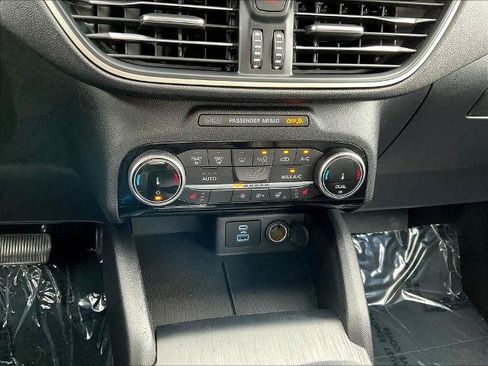 Certified 2022 Ford Escape SEL AWD/4WD image 15