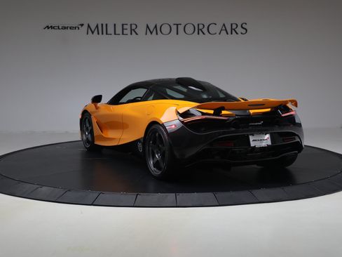 Used 2021 McLaren 720S RWD image 5