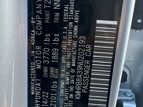 Used 2022 Hyundai Venue SE image 33