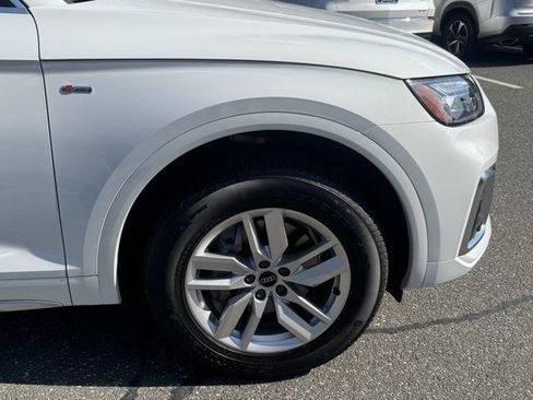 Certified 2023 Audi Q5 2.0T Premium w/ Convenience Package AWD/4WD image 9