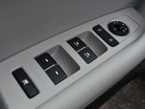 Used 2019 Hyundai Sonata SEL w/ Tech Package 02 FWD image 18
