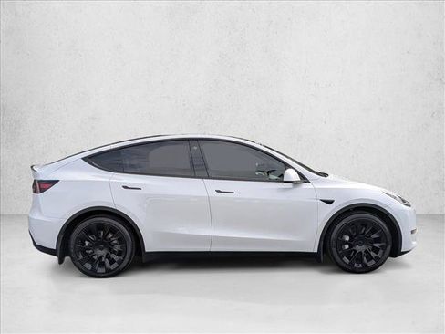Used 2021 Tesla Model Y Long Range AWD/4WD image 4