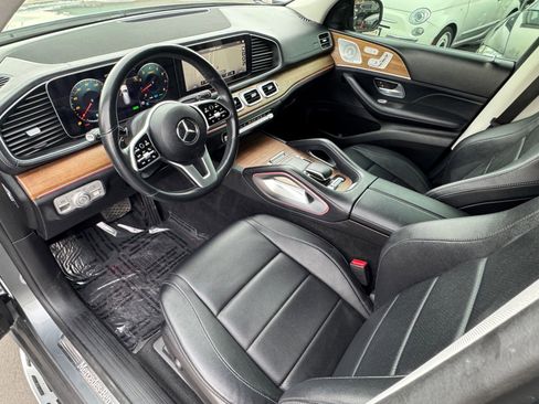 Used 2020 Mercedes-Benz GLS 450 4MATIC image 5