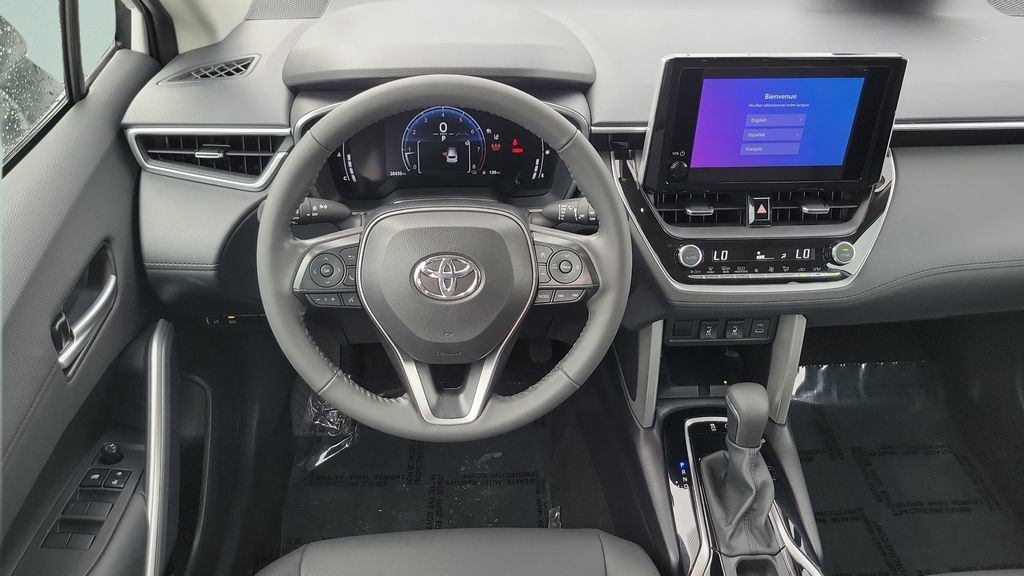 Used 2024 Toyota Corolla Cross XLE w/ Convenience Package AWD/4WD image 12