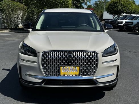 Certified 2024 Lincoln Corsair AWD w/ Equipment Group 101A image 2