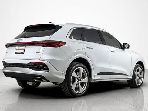 Used 2025 Audi Q5 Premium Plus w/ Premium Plus image 5