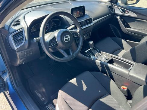 Used 2017 MAZDA MAZDA3 Sport FWD image 17