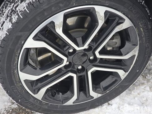 Used 2023 Jeep Compass Limited image 20