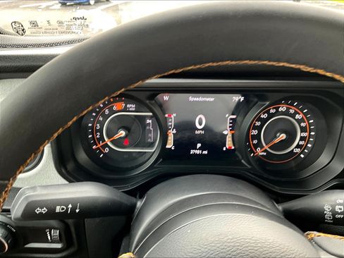 Used 2024 Jeep Wrangler Sport AWD/4WD image 10
