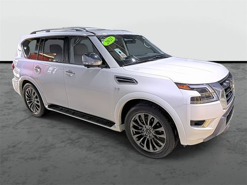Used 2021 Nissan Armada Platinum w/ Captain's Chairs Package image 5