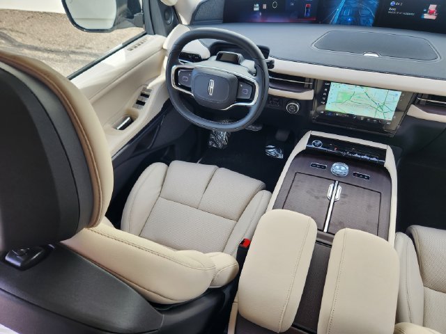 New 2027 Lincoln Navigator L Reserve w/ Jet Appearance Package AWD/4WD image 10