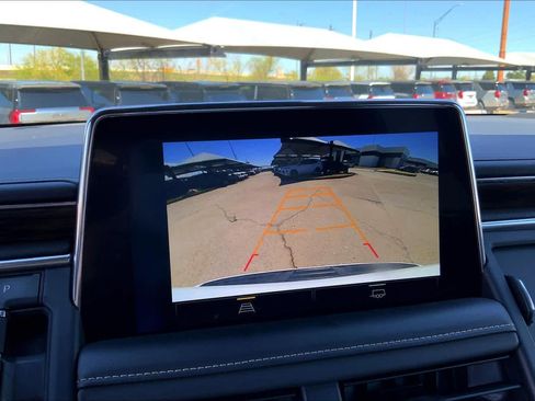 Used 2023 Chevrolet Suburban Premier image 26