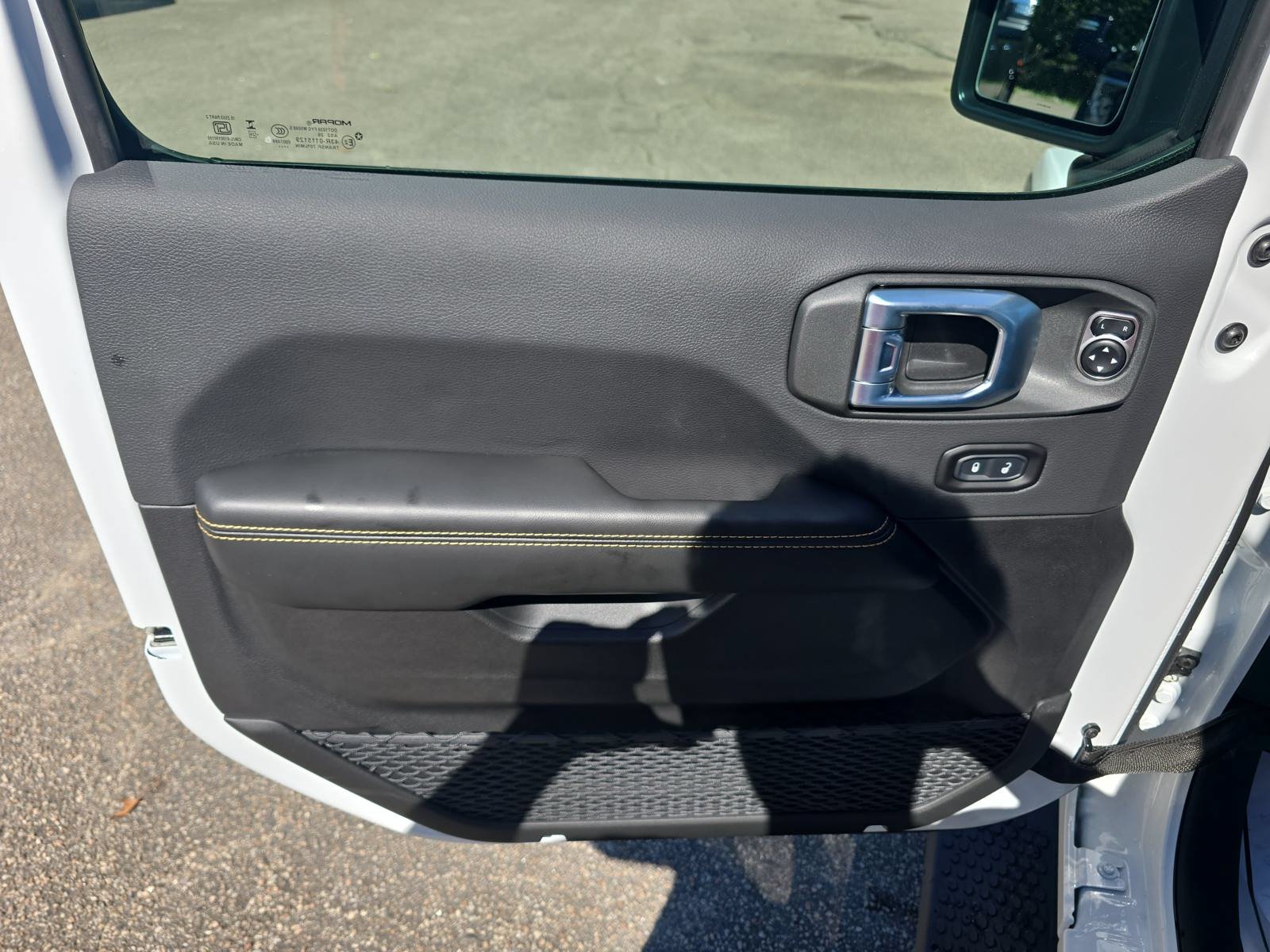 New 2026 Jeep Wrangler Unlimited Sahara AWD/4WD image 27