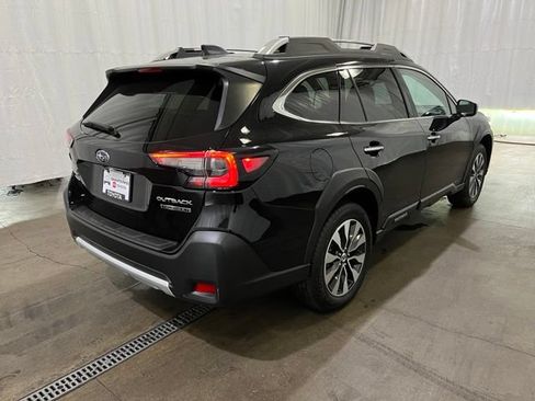 Used 2023 Subaru Outback Touring XT AWD/4WD image 3