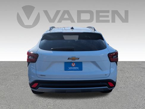 New 2026 Chevrolet Trax LT w/ Driver Confidence Package image 24