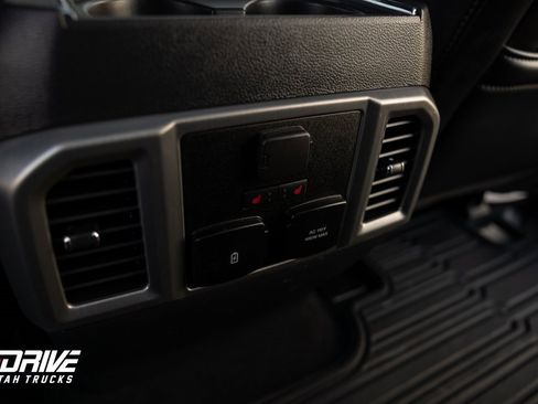 Used 2022 Ford F350 Platinum w/ FX4 Off-Road Package image 28