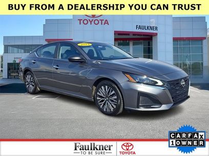 Used 2024 Nissan Altima 2.5 SV