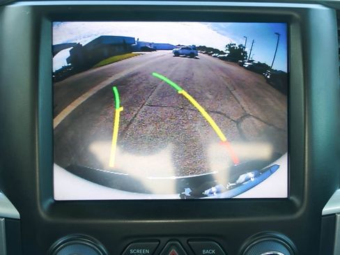 Used 2022 RAM 1500 Classic SLT w/ Electronics Group AWD/4WD image 30