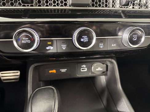 Certified 2023 Honda Civic Sport image 32