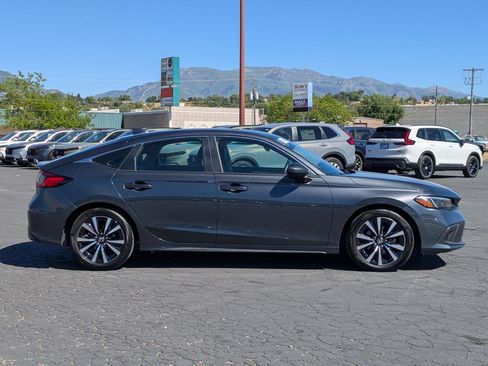 Used 2023 Honda Civic EX-L image 2