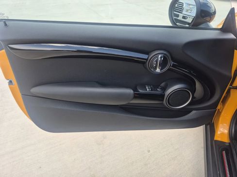 Used 2015 MINI Cooper S FWD image 9