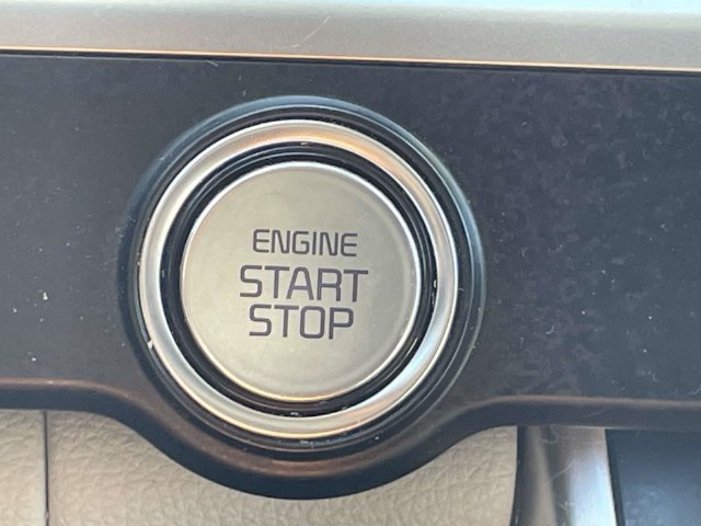 Certified 2024 Kia Carnival LX FWD image 23