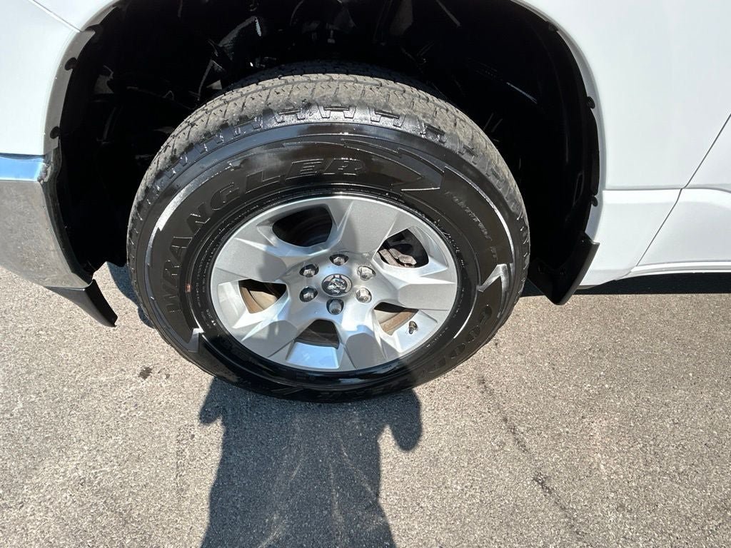 Used 2024 RAM 1500 Big Horn AWD/4WD image 33