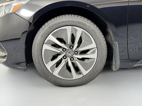 Certified 2018 Honda Accord EX-L image 31
