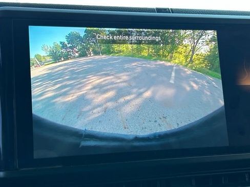 Used 2024 Jeep Wrangler Unlimited w/ Convenience Group AWD/4WD image 76