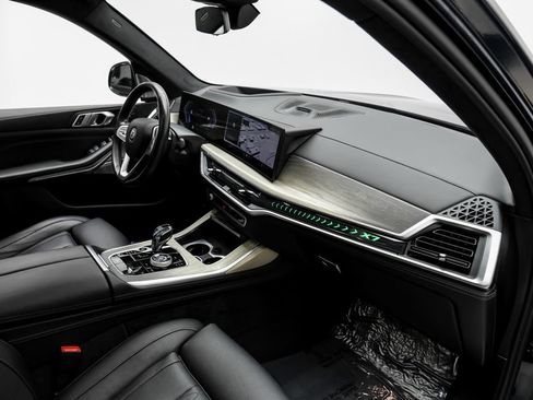 Used 2024 BMW ALPINA XB7 AWD/4WD image 14