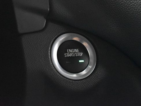 Used 2024 Chevrolet Equinox LT w/ LPO, Floor Liner Package FWD image 16