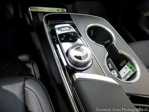 New 2025 Cadillac Lyriq Sport image 19