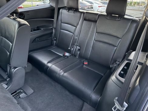 Used 2017 Honda Pilot EX-L image 11