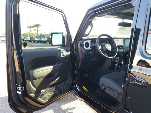 New 2026 Jeep Wrangler Unlimited Sport image 11