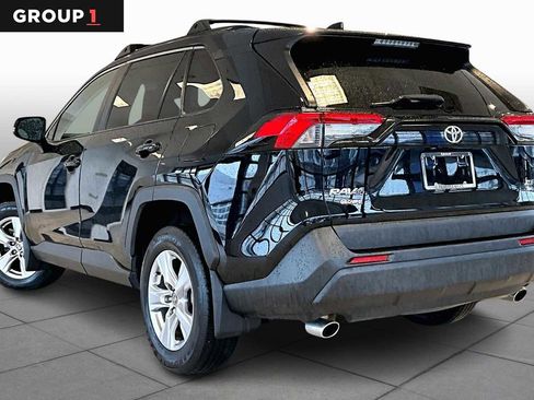 Used 2022 Toyota RAV4 XLE w/ Convenience Package image 12