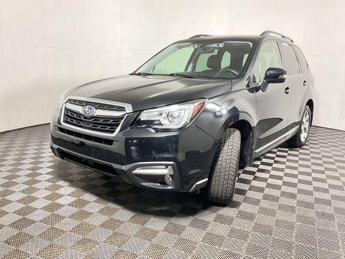 Used 2017 Subaru Forester 2.5i Touring AWD/4WD image 2