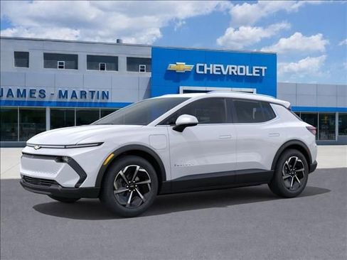 New 2026 Chevrolet Equinox EV LT FWD image 2